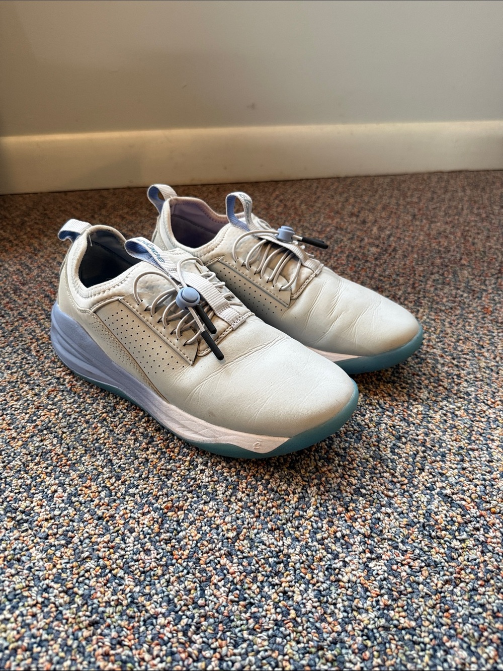 Women’s Casual Lace-Free Sneakers in Light Gray with Teal Sole